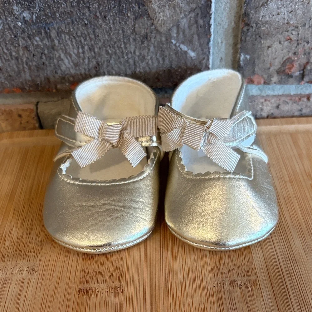 Gold Baby Shoes - Picture 2 of 3